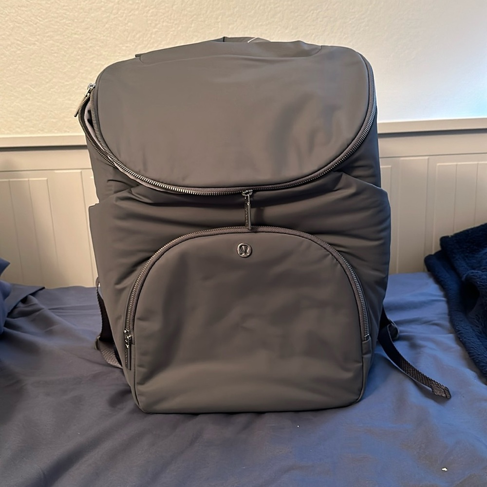 BRAND NEW lululemon Parent Bag